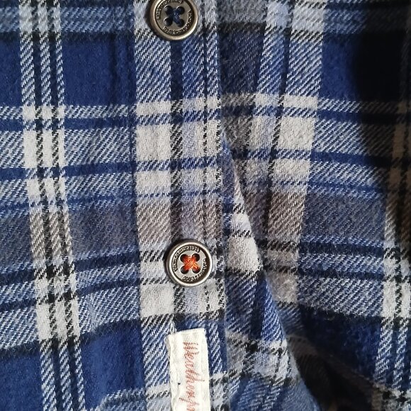 Weatherproof Vintage Buttondown - Picture 4 of 6